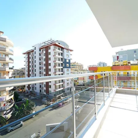 公寓 Melani Panorama 2+1 Esyali Kiralik 阿拉尼亚